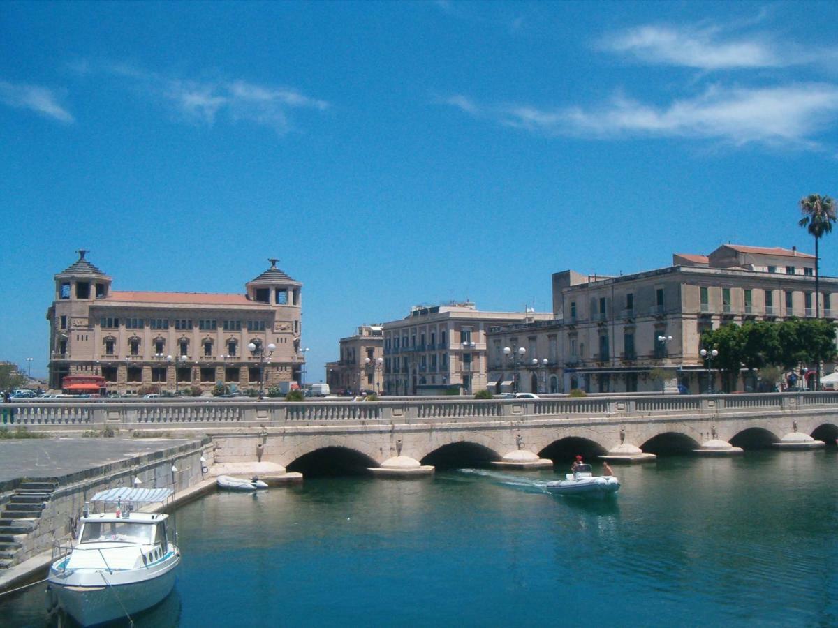 Syracuseapartments Il Piave Di Siracusa Appartamento Per 6 Persone Vicino Ad Ortigia A 200M Dal Mare מראה חיצוני תמונה